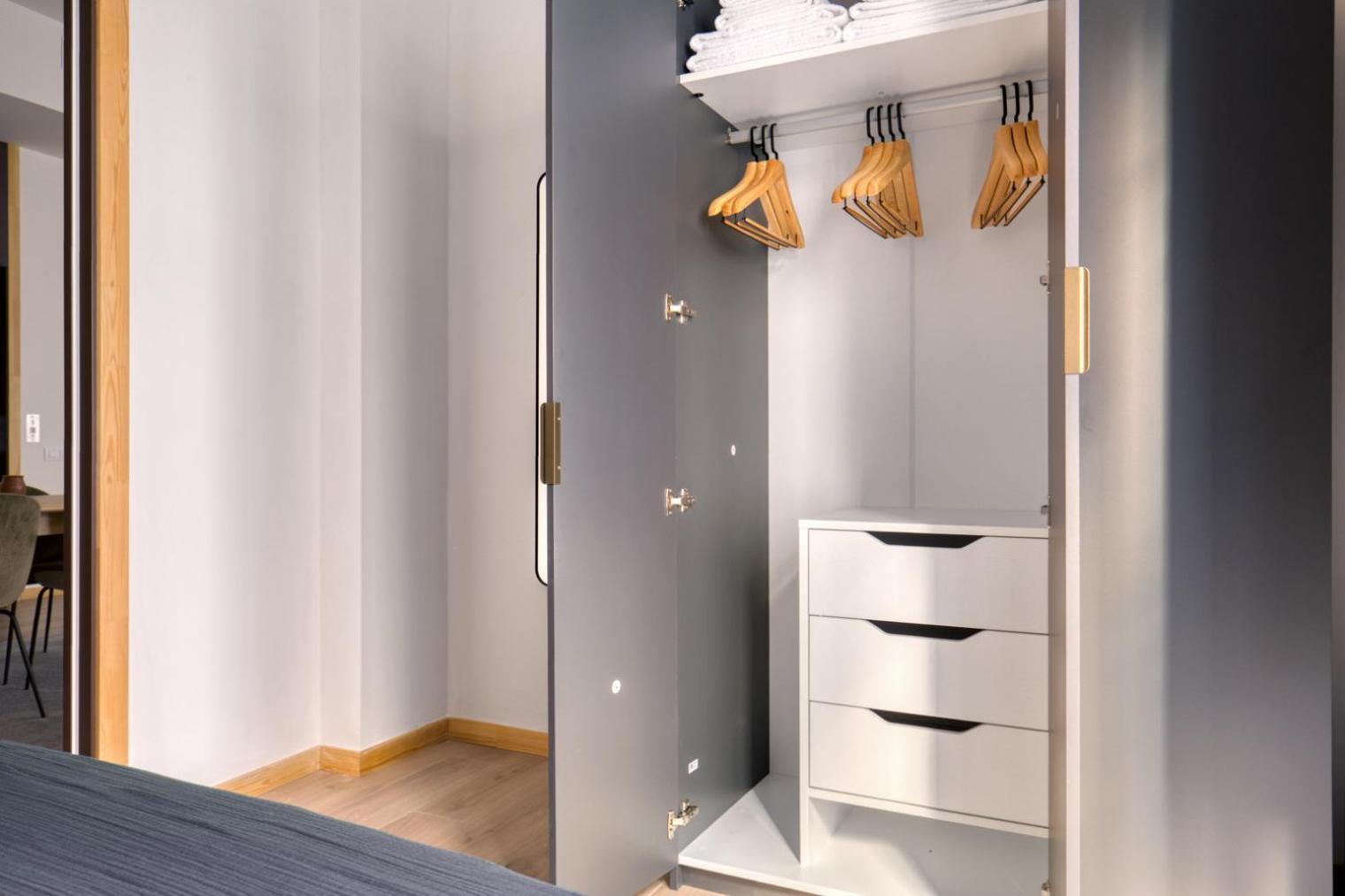 Apartamento Renovated El Born 2br Nr Port Vell Bcn-59 *